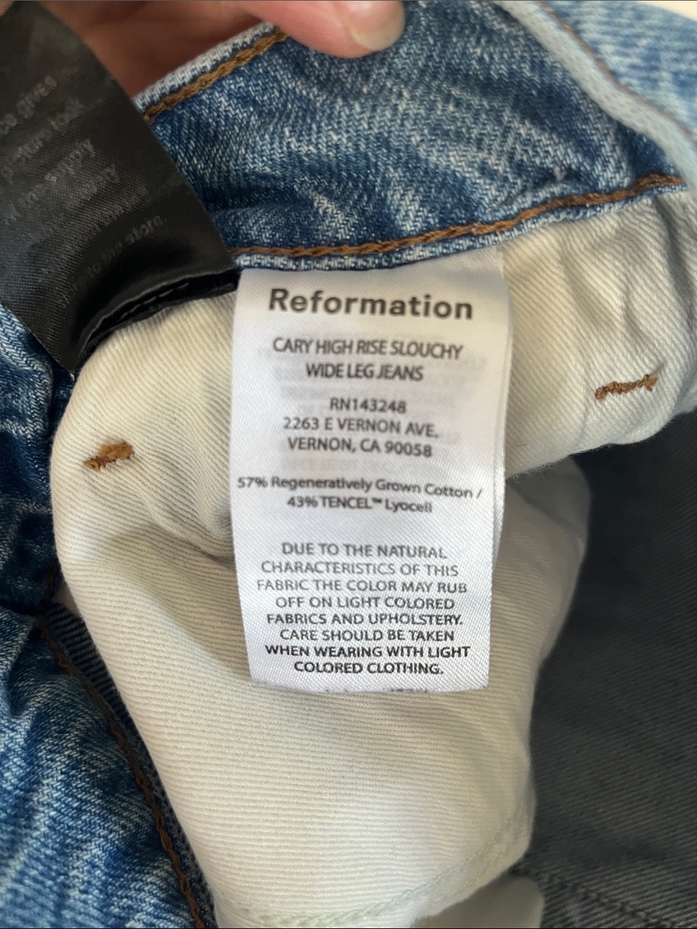 Reformation Wide-Leg Jeans in Medium Blue Wash - Picture 3 of 8